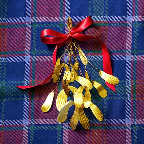 13 Homemade Christmas Ornaments to Spruce up Your Tree